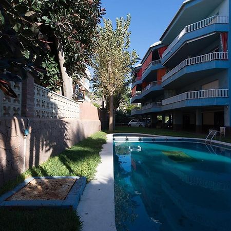 Apartamento En 1Era Linea Mar Con Terraza De 25M2 Castelldefels Exterior foto